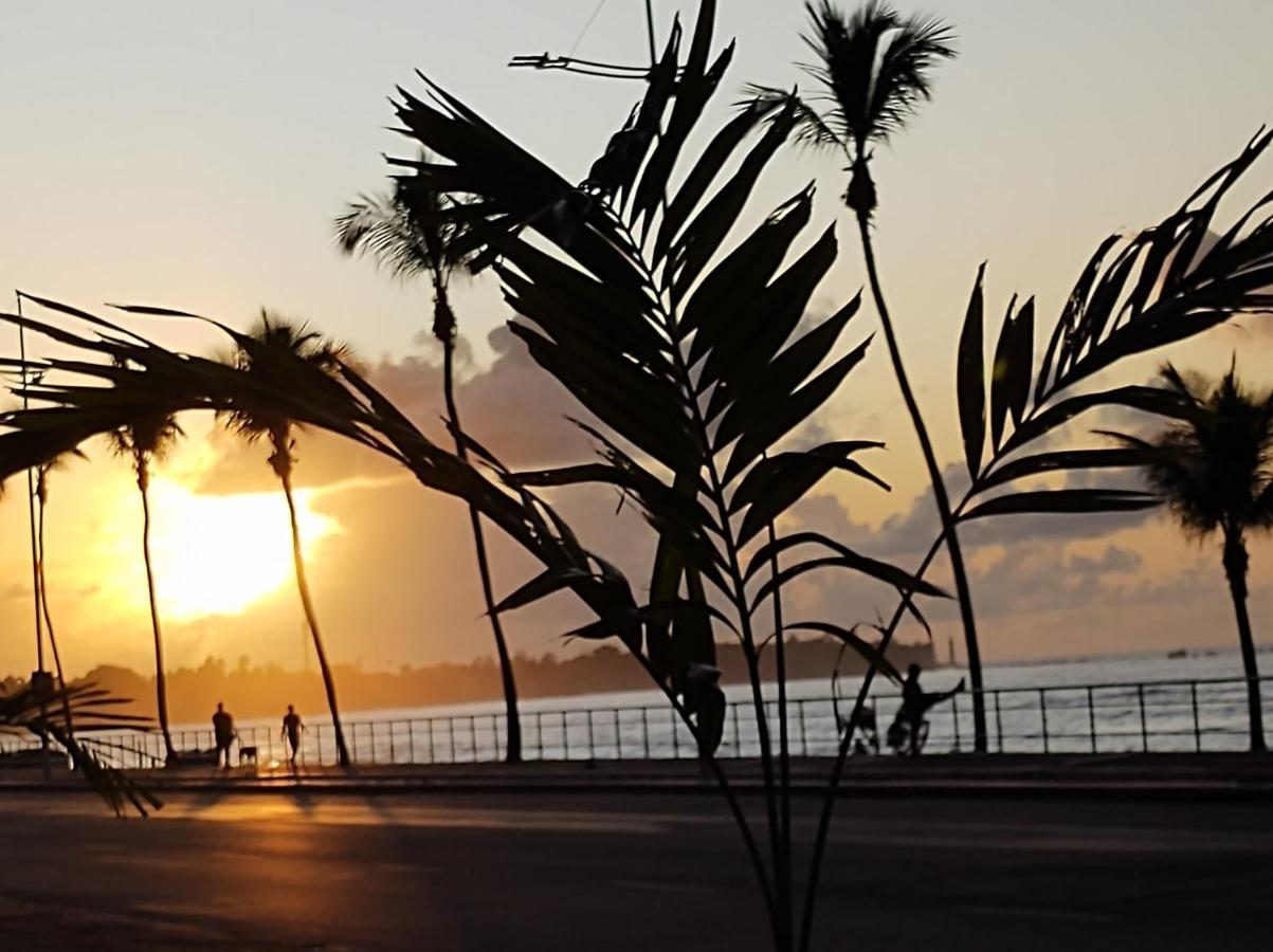 Kitnets Com Ar Condicionado Na Praia Salvador Exteriör bild
